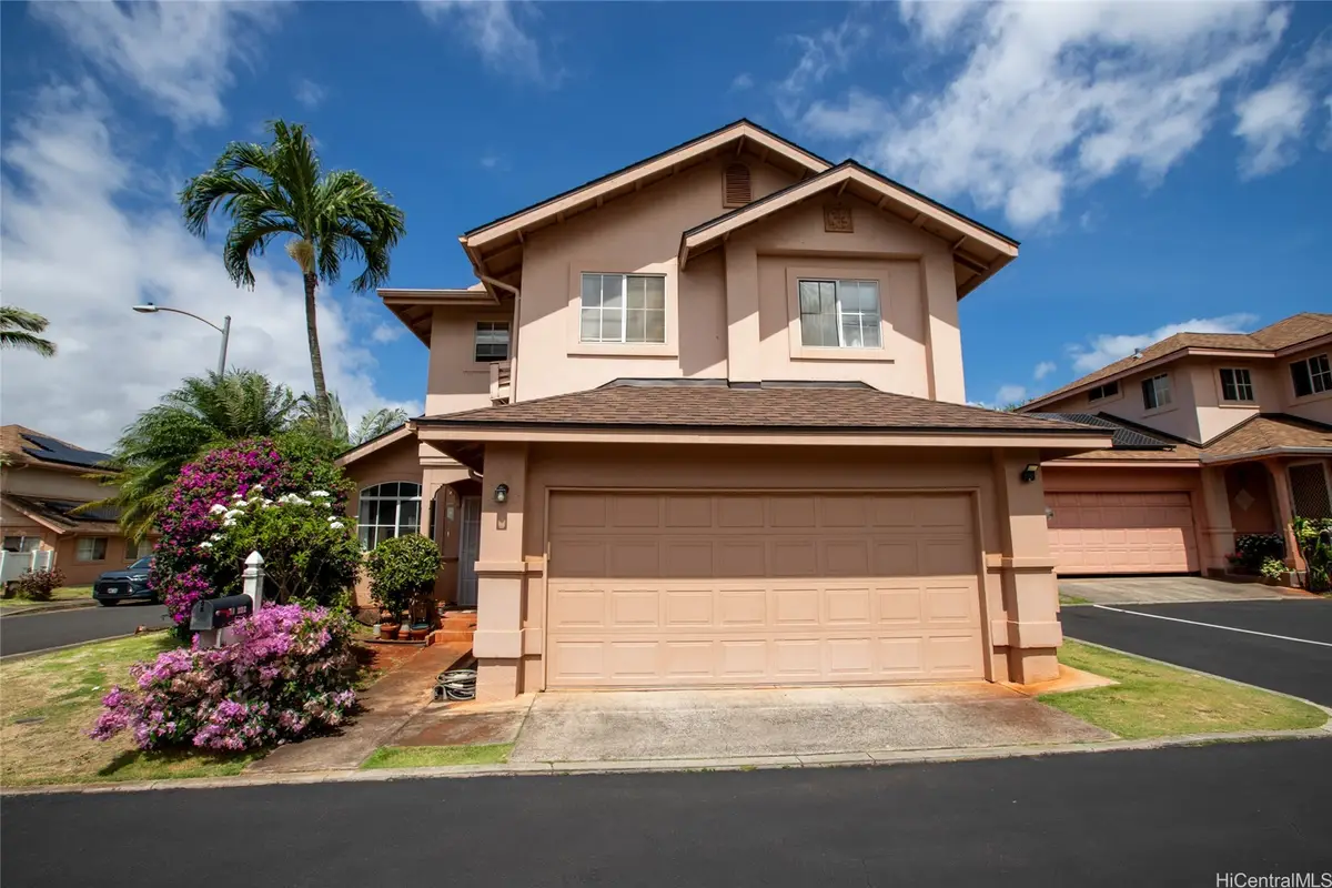94-212 Huewai Place #61, Waipahu, HI 96797 - Image #1
