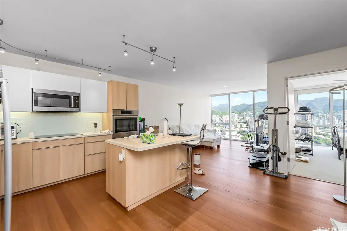 888 Kapiolani Boulevard #3101, Honolulu, HI 96813 - Image #1
