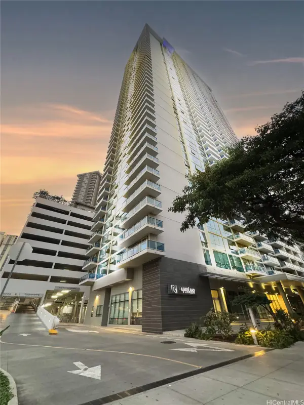 1631 Kapiolani Boulevard #4004, Honolulu, HI 96814