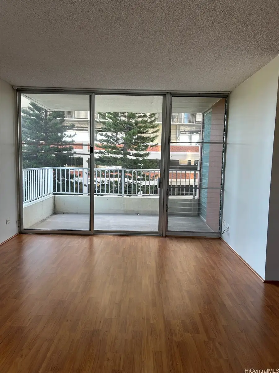 2740 Kuilei Street #402, Honolulu, HI 96826 - Image #2