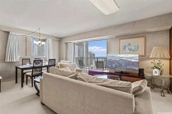 2440 Kuhio Avenue #2201, Honolulu, HI 96815