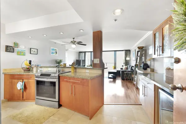 581 Kamoku Street #2402, Honolulu, HI 96826