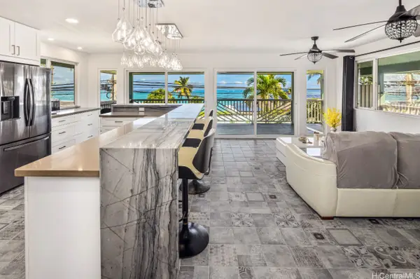 53-658 Kamehameha Highway, Hauula, HI 96717