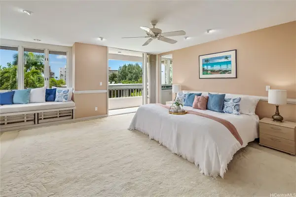 2929 Poni Moi Road #4, Honolulu, HI 96815