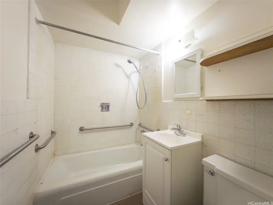 922 Kapahulu Avenue #207, Honolulu, HI 96816 - Image #3