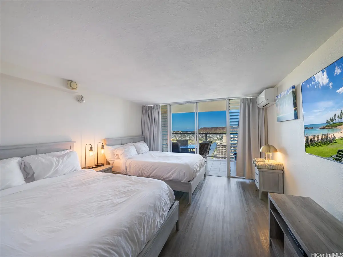 445 Seaside Avenue #3703, Honolulu, HI 96815 - Image #1