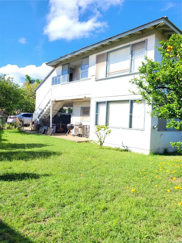 4049 Keanu Street #A, Honolulu, HI 96816