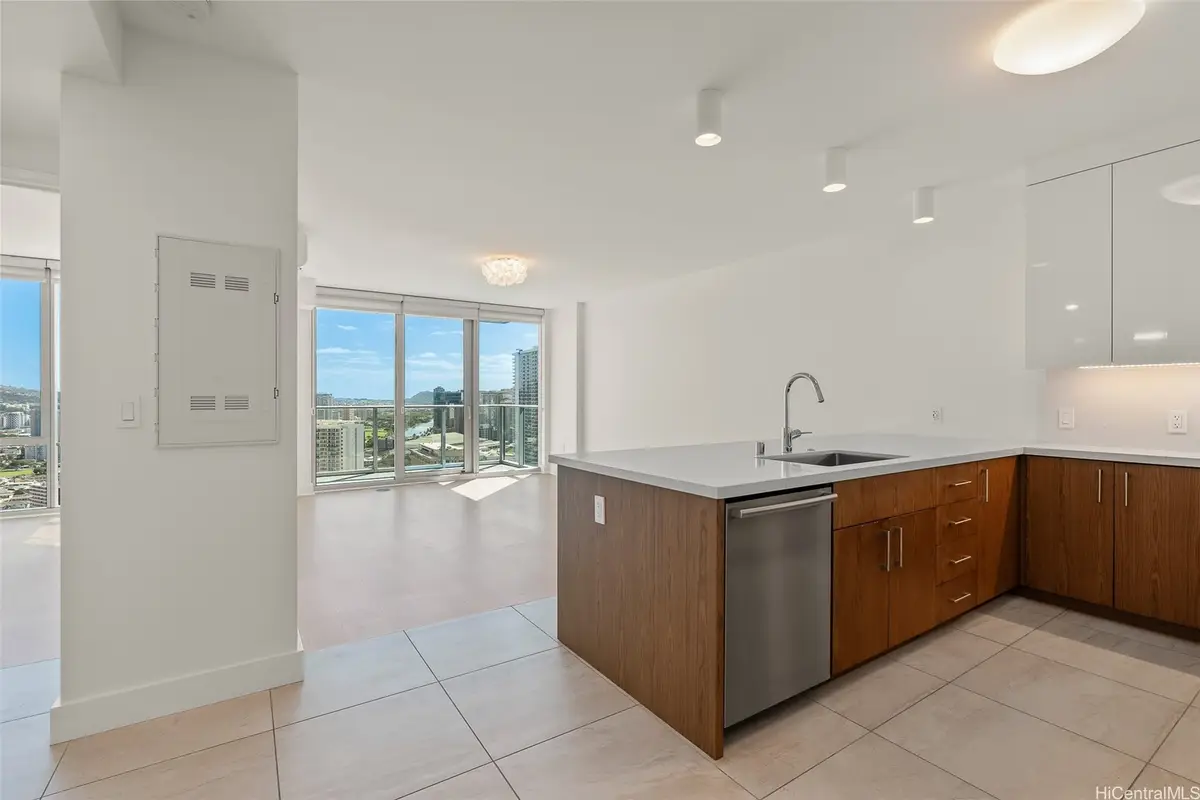 629 Keeaumoku Street #3105, Honolulu, HI 96814 - Image #1