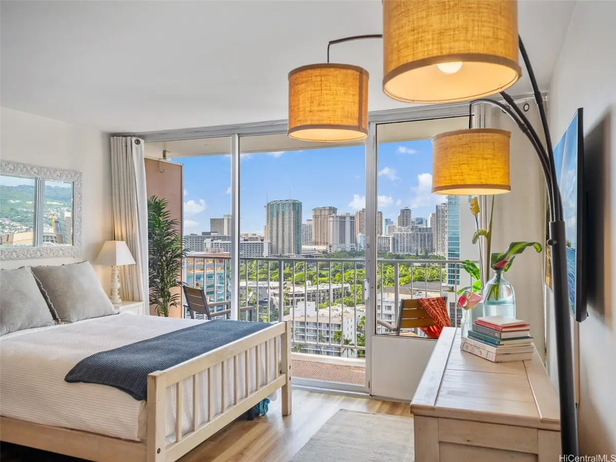 364 Seaside Avenue #2110, Honolulu, HI 96815 - Image #1