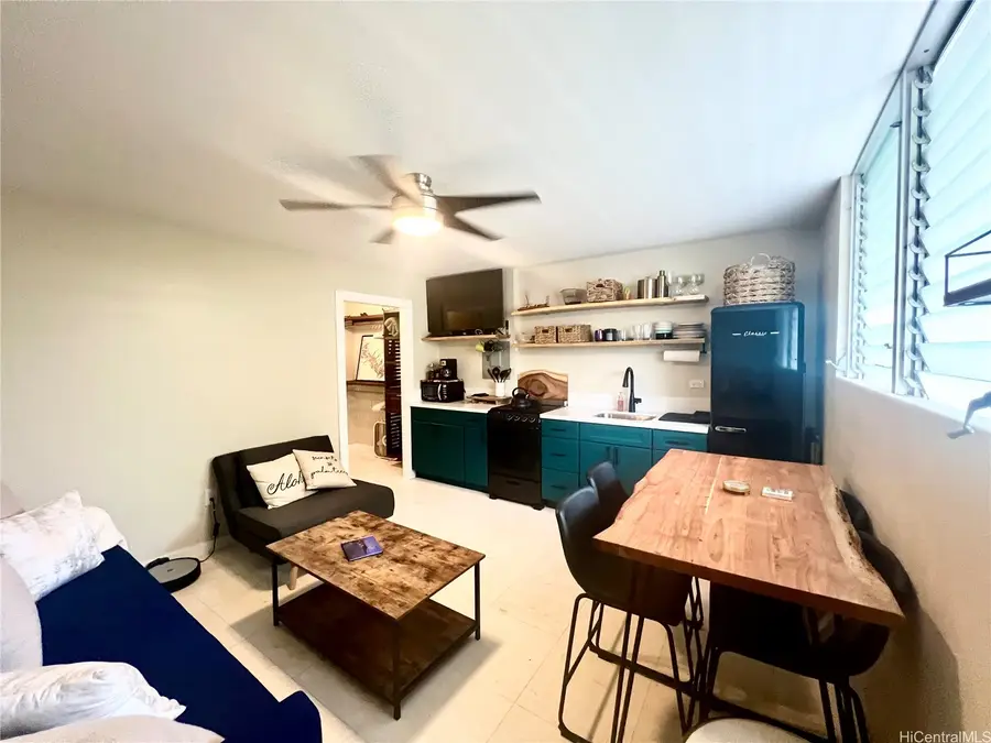 236 Liliuokalani Avenue #304, Honolulu, HI 96815 - Image #2