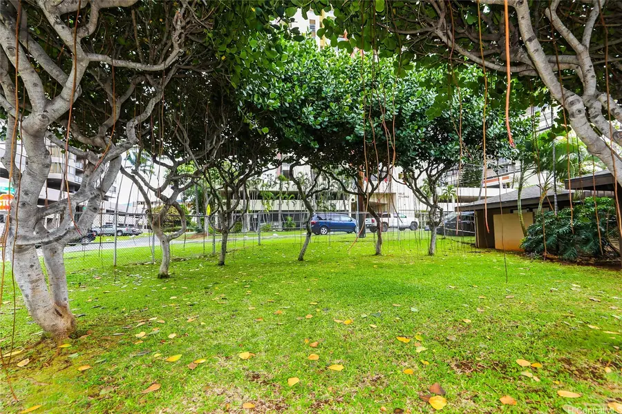 2714 Kahoaloha Lane #805, Honolulu, HI 96826 - Image #3