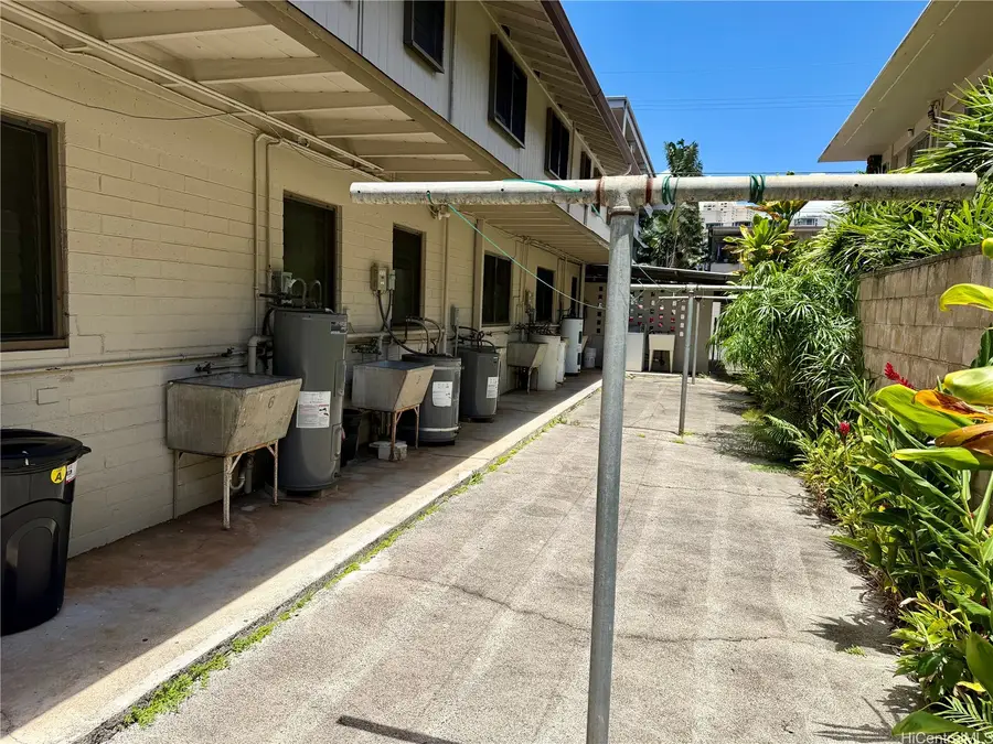 1329 Matlock Avenue, Honolulu, HI 96814 - #3