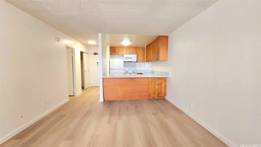 1255 Nuuanu Avenue #E2012, Honolulu, HI 96817 - Image #2
