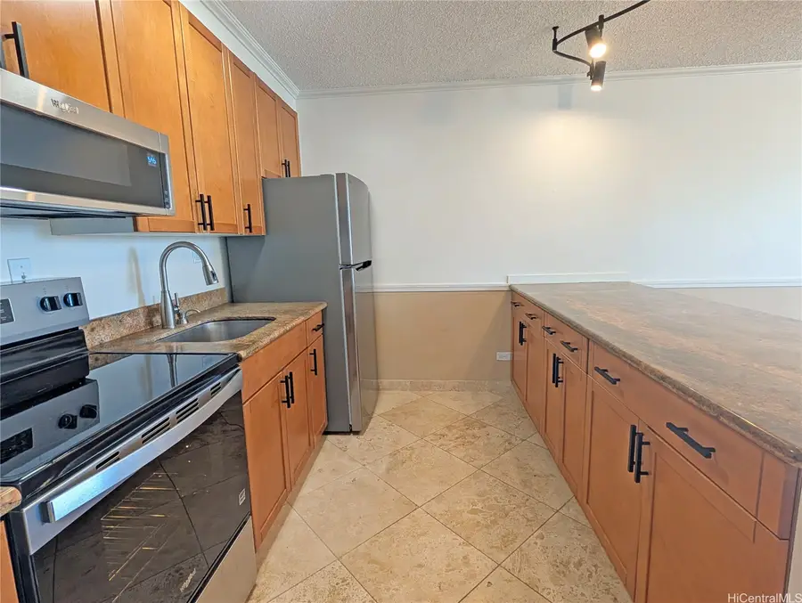 1617 Clark Street #804, Honolulu, HI 96822 - Image #3