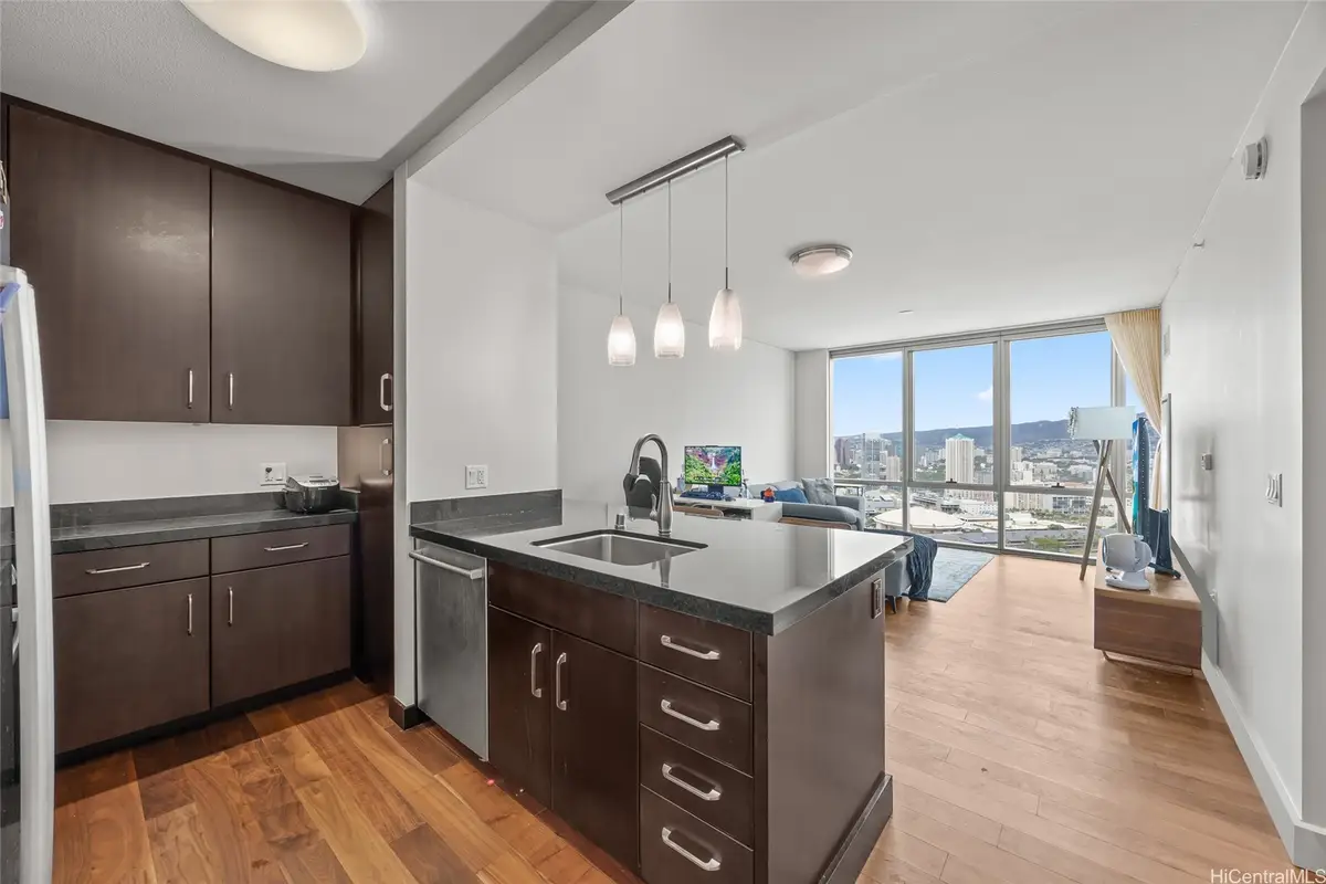 1189 Waimanu Street #4008, Honolulu, HI 96814 - Image #1