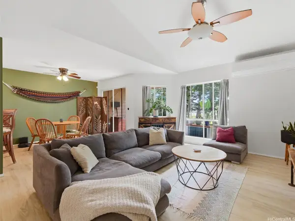 94-752 Lumiauau Street #Z2, Waipahu, HI 96797