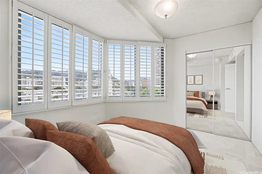 1314 Kalakaua Avenue #913, Honolulu, HI 96826 - #3