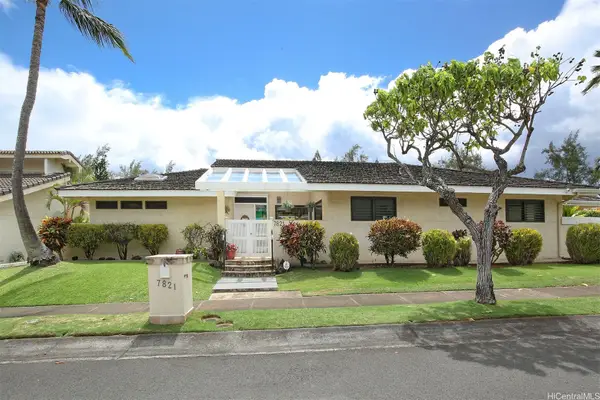 7821 Makaaoa Place, Honolulu, HI 96825