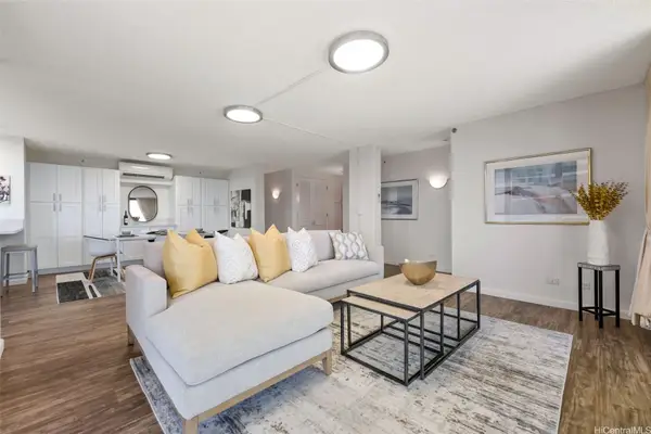 1015 Wilder Avenue #903, Honolulu, HI 96822