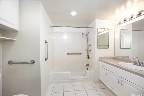 1314 Kalakaua Avenue #908, Honolulu, HI 96826