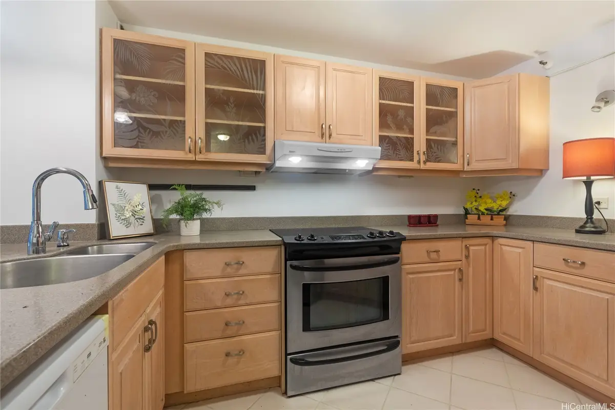 38 S Judd Street #1B, Honolulu, HI 96817 - Image #1