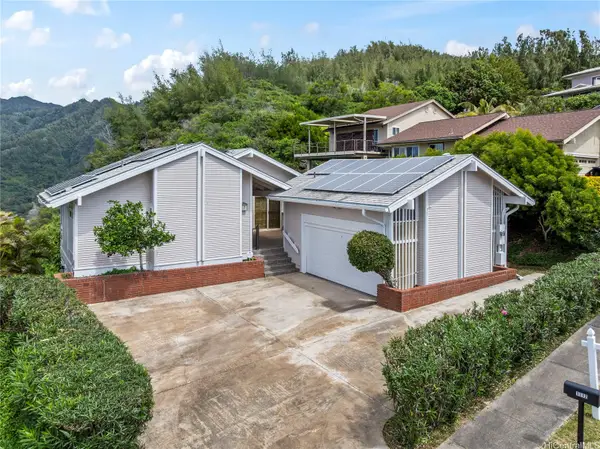1112 Kaumoku Street, Honolulu, HI 96825
