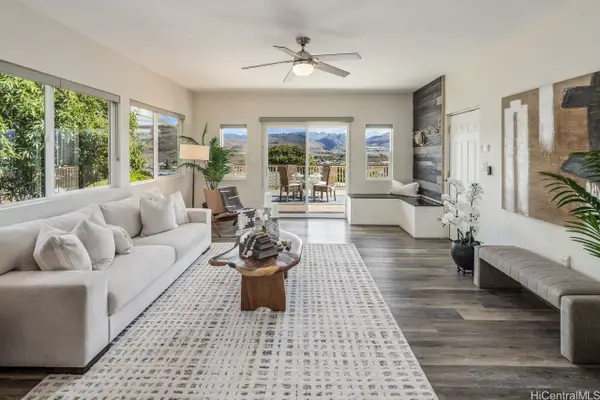 3376 Ala Laulani Street, Honolulu, HI 96818