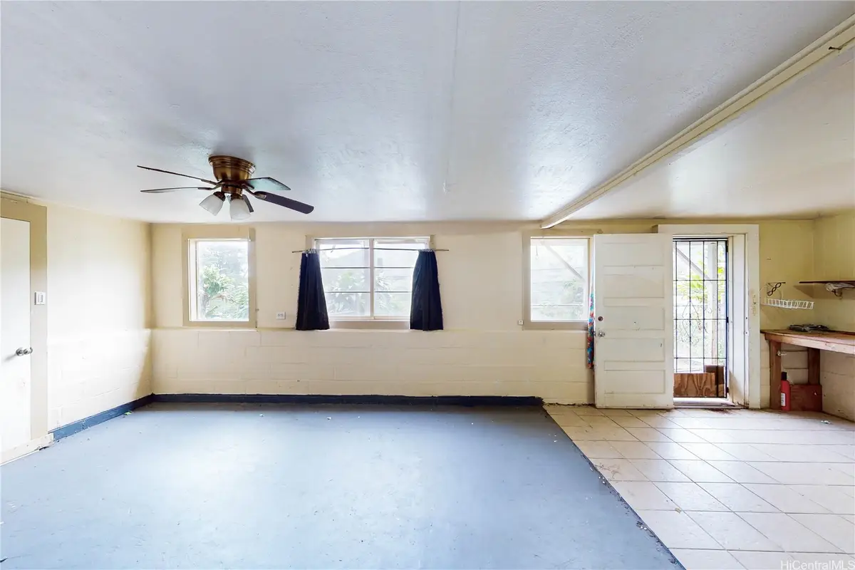 1625 Kalaepaa Drive, Honolulu, HI 96819 - #1