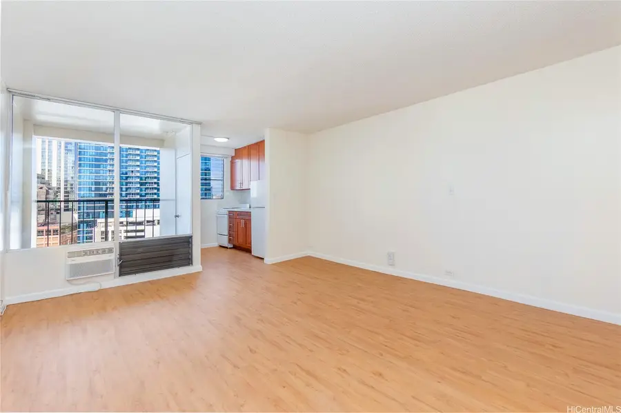 747 Amana Street #1216, Honolulu, HI 96814 - #2