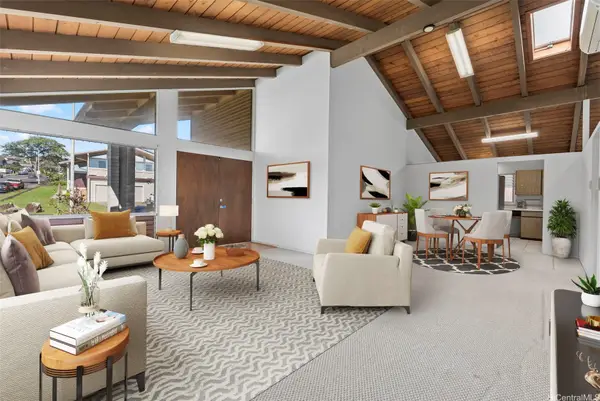 98-1605 Piki Street, Aiea, HI 96701