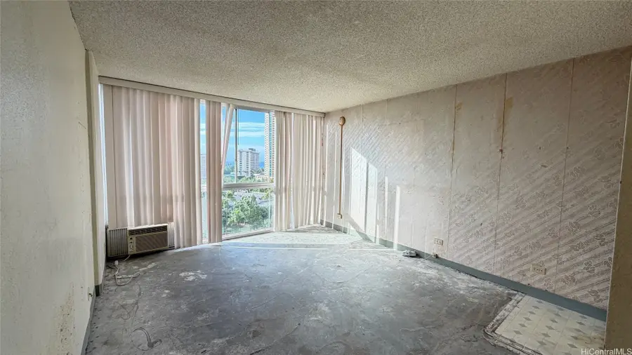 1920 Ala Moana Boulevard #1115, Honolulu, HI 96815 - #2