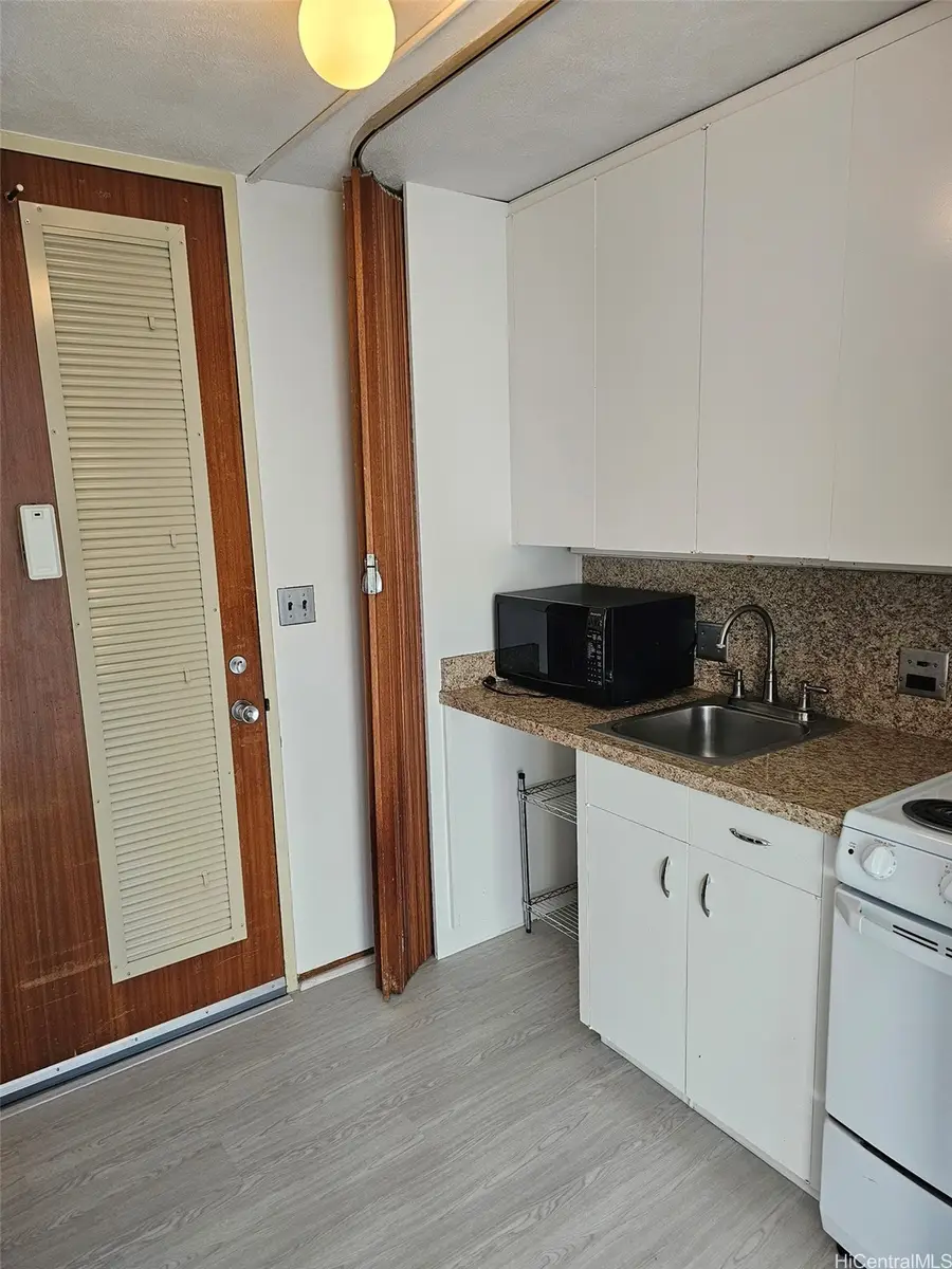 1511 Nuuanu Avenue #634, Honolulu, HI 96817 - #3