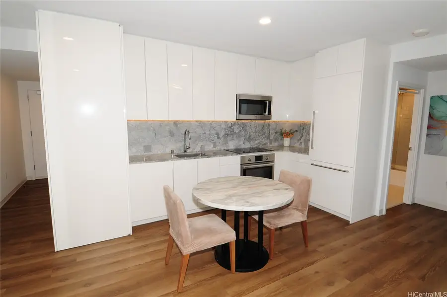 987 Queen Street #1612, Honolulu, HI 96814 - #3