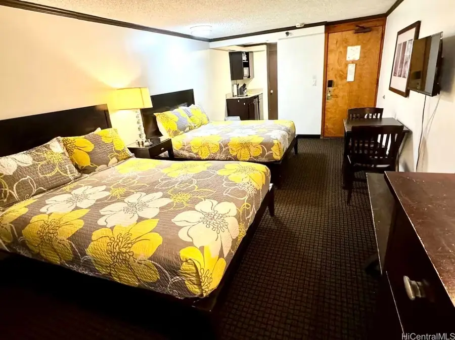 2425 Kuhio Avenue #206, Honolulu, HI 96815 - #3