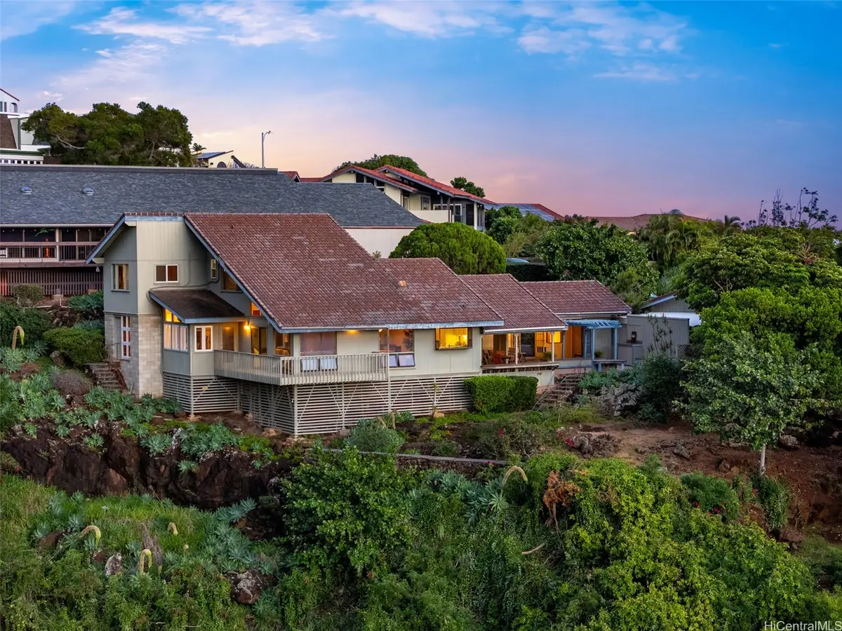 1708 Kumakani Loop, Honolulu, HI 96821 - #1