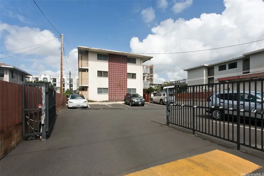 1426 Keeaumoku Street #B13, Honolulu, HI 96822 - #2