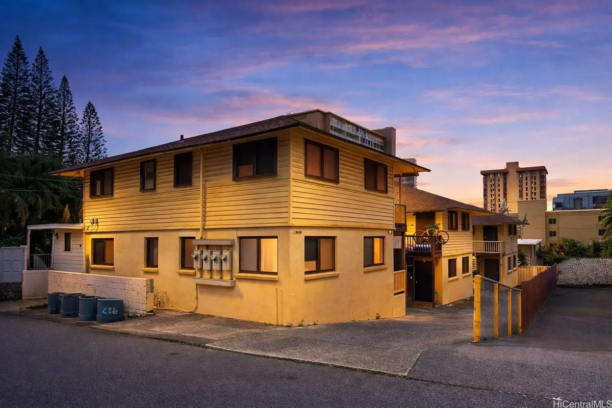 927 Spencer Street, Honolulu, HI 96822 - #1