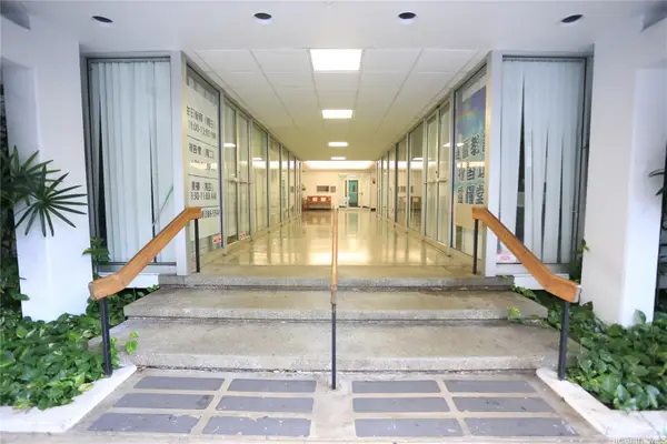 1560 Kanunu Street #613, Honolulu, HI 96814