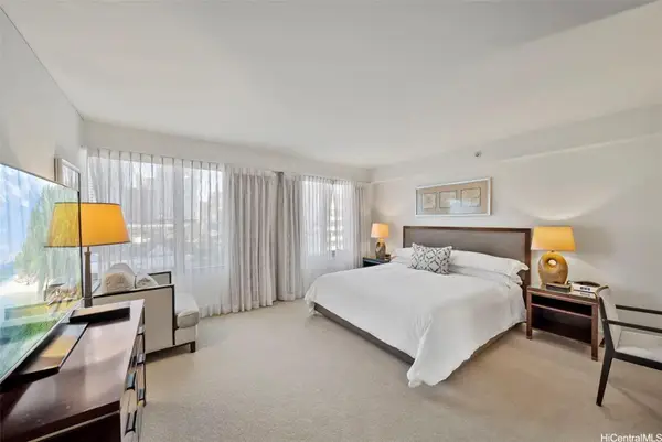 223 Saratoga Road #901, Honolulu, HI 96815