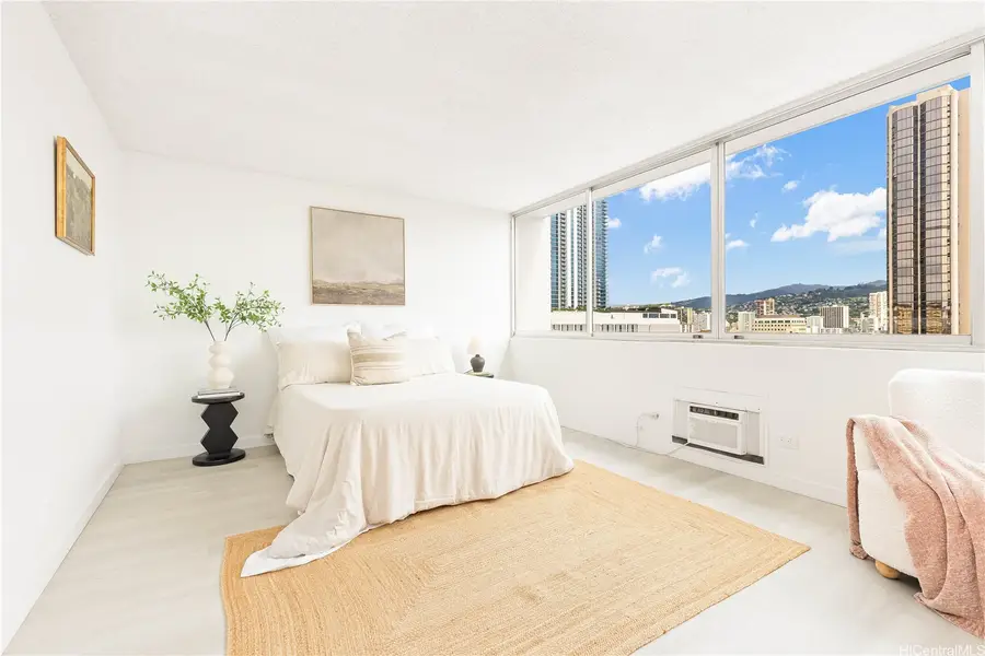 1560 Kanunu Street #1401, Honolulu, HI 96814 - #3