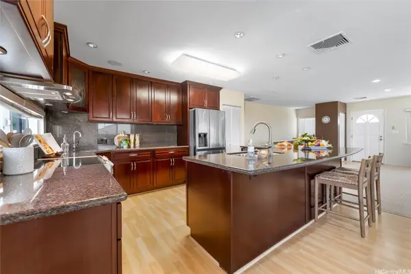 4562 Malia Street, Honolulu, HI 96821