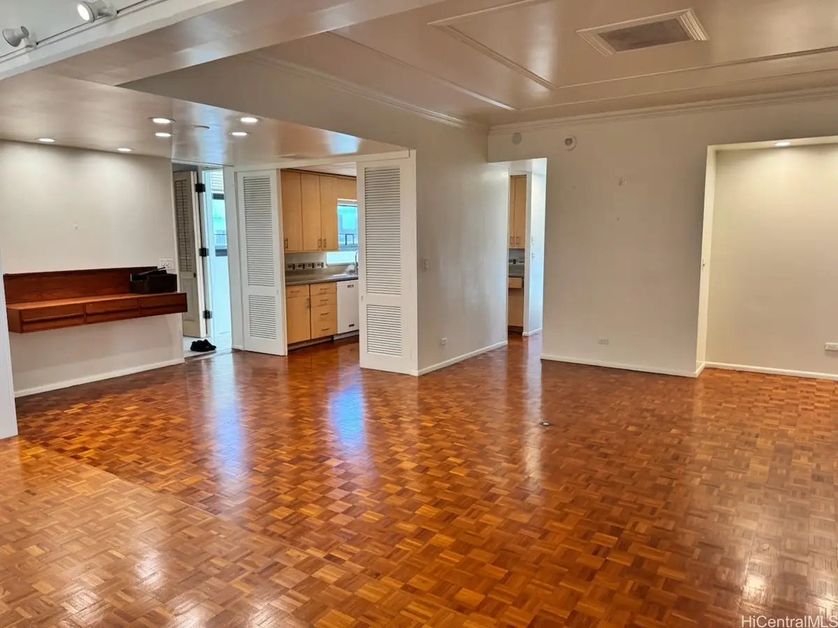 1333 Heulu Street #1207/PH2, Honolulu, HI 96822 - #1