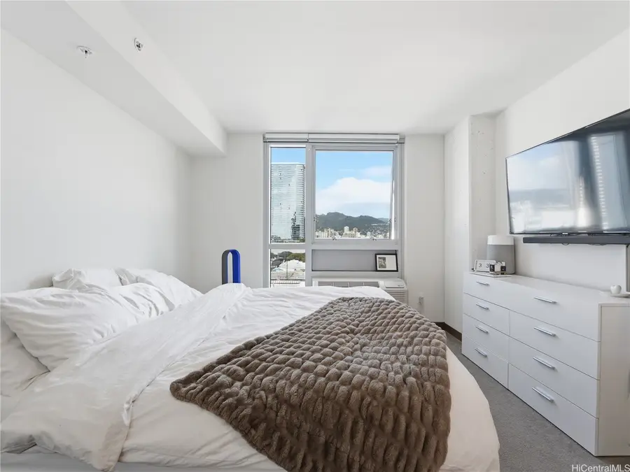 988 Halekauwila Street #914, Honolulu, HI 96814 - #3
