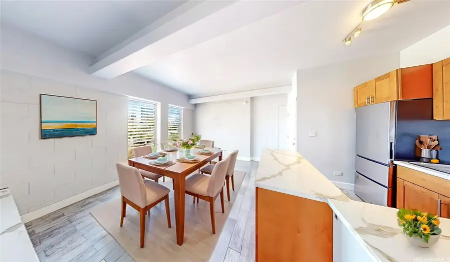 1096 S Beretania Street #301, Honolulu, HI 96814 - #2