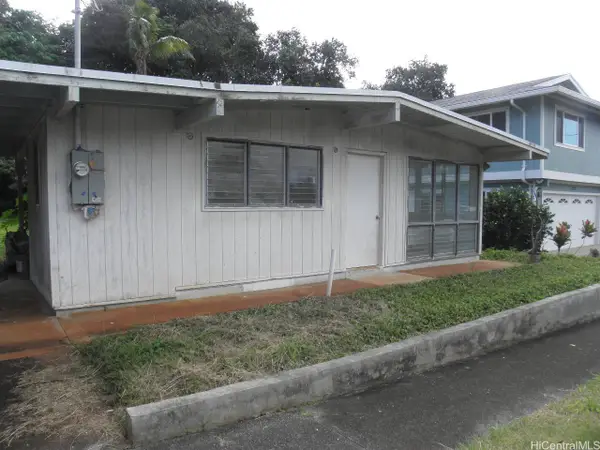 2335 Amoomoo Street, Pearl City, HI 96782