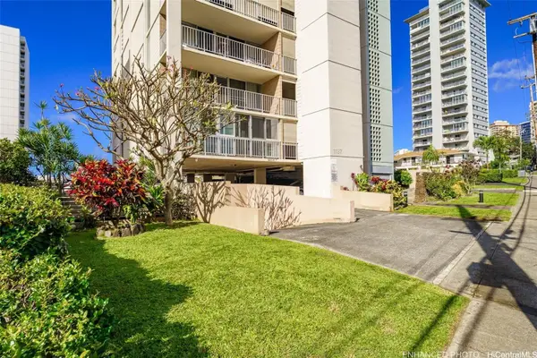 1137 Wilder Avenue #801, Honolulu, HI 96822