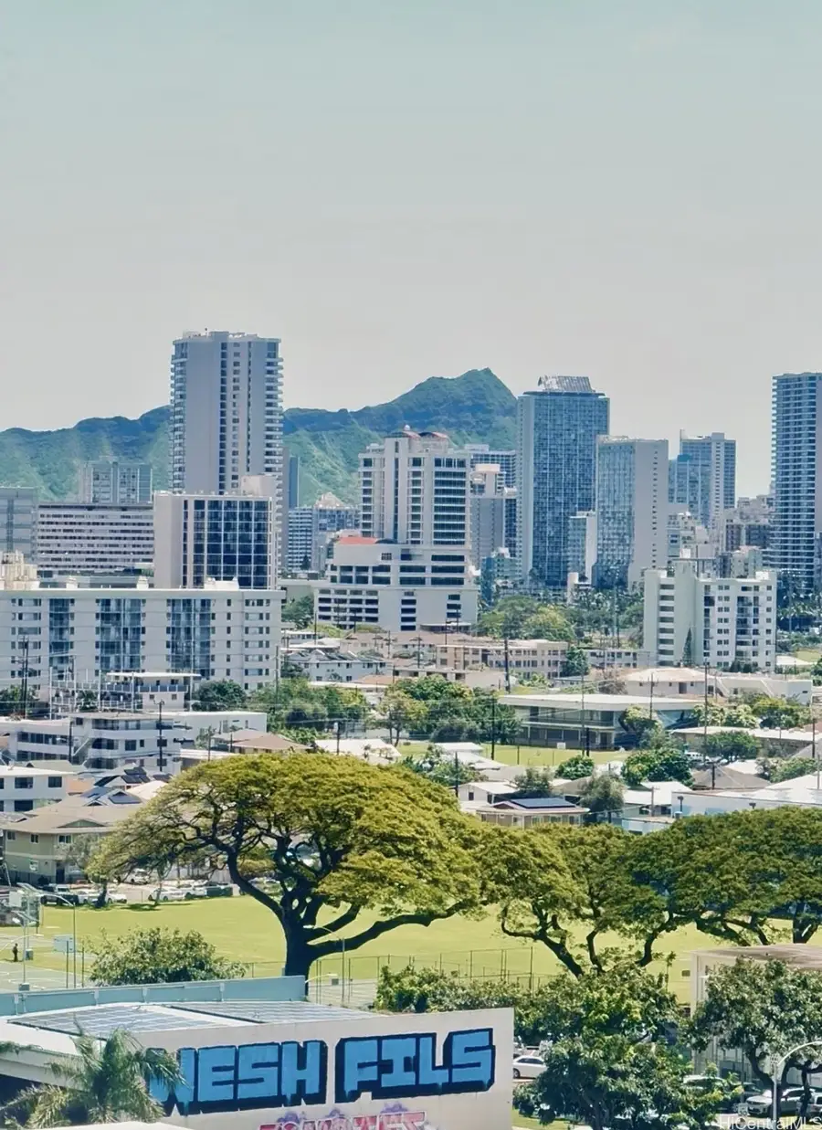 1315 Kalakaua Avenue #1110, Honolulu, HI 96826 - #3