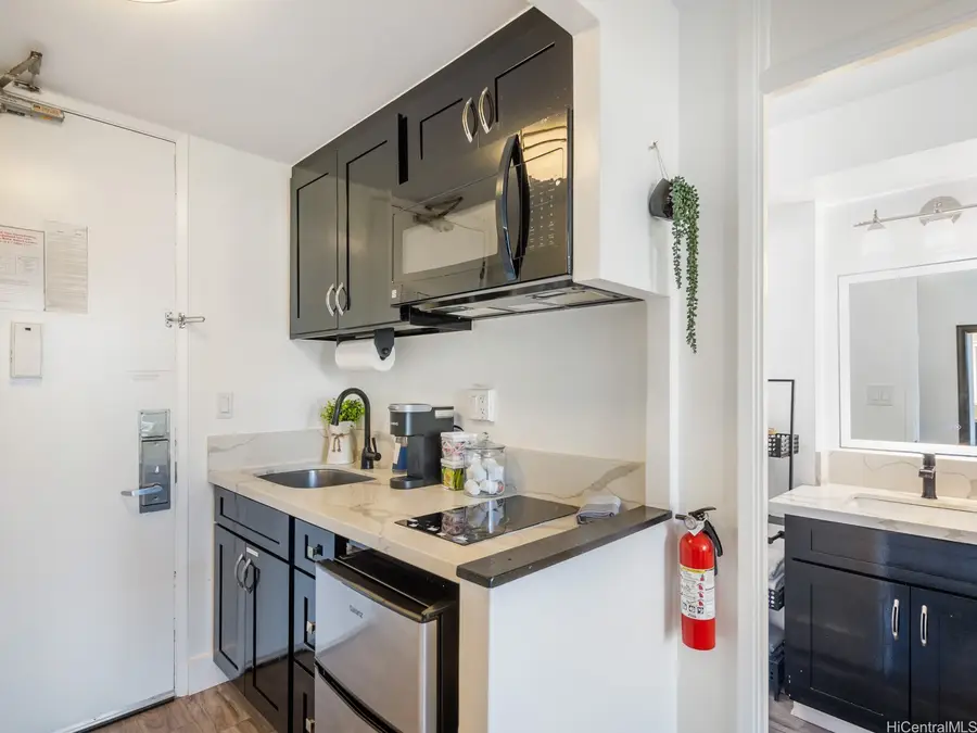 2427 Kuhio Avenue #804, Honolulu, HI 96815 - #2