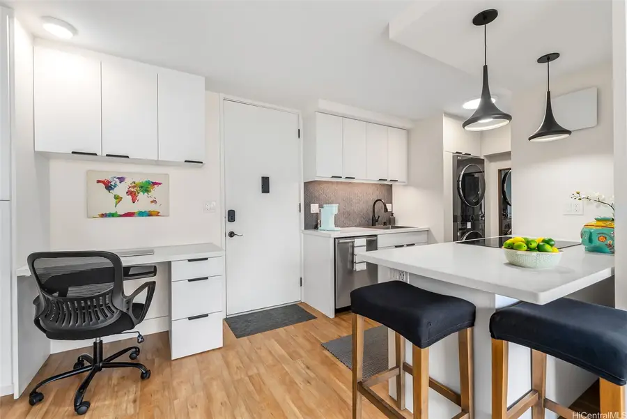 1122 Elm Street #702, Honolulu, HI 96814 - #3