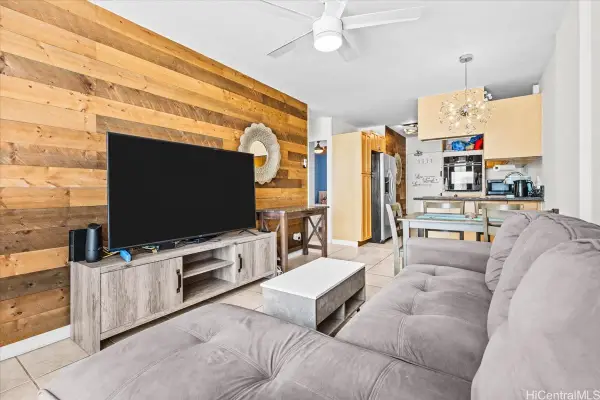 222 Kaiulani Avenue #405, Honolulu, HI 96815